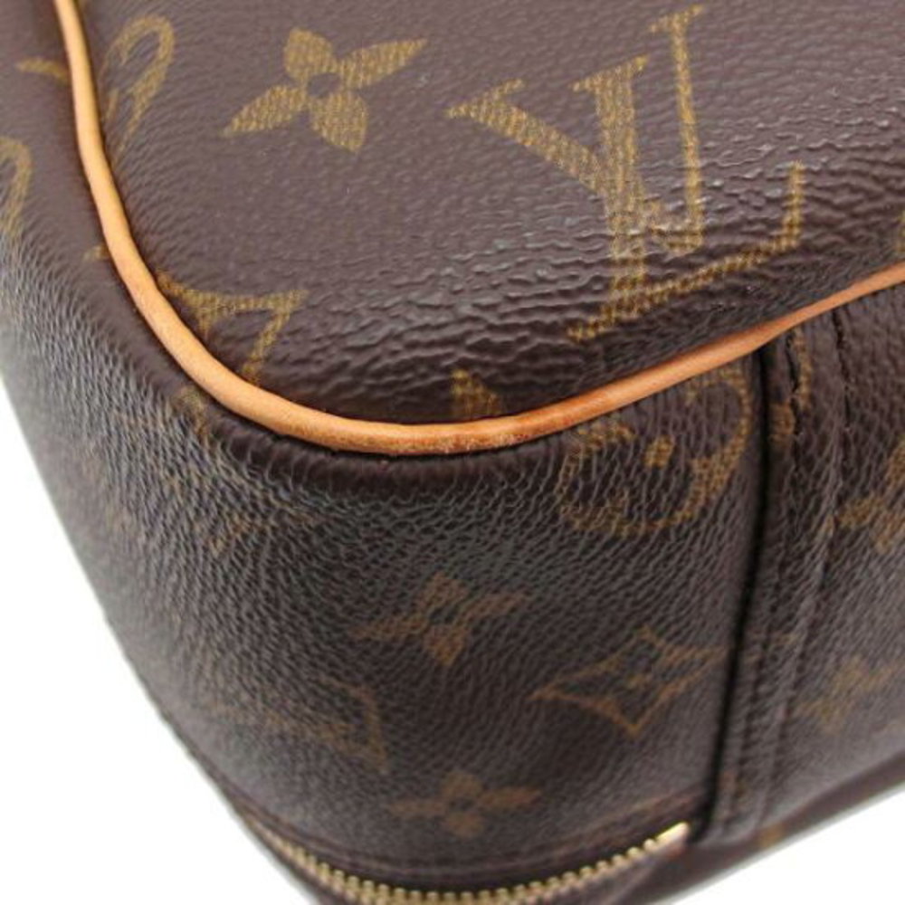 Louis Vuitton Excursion - image 5